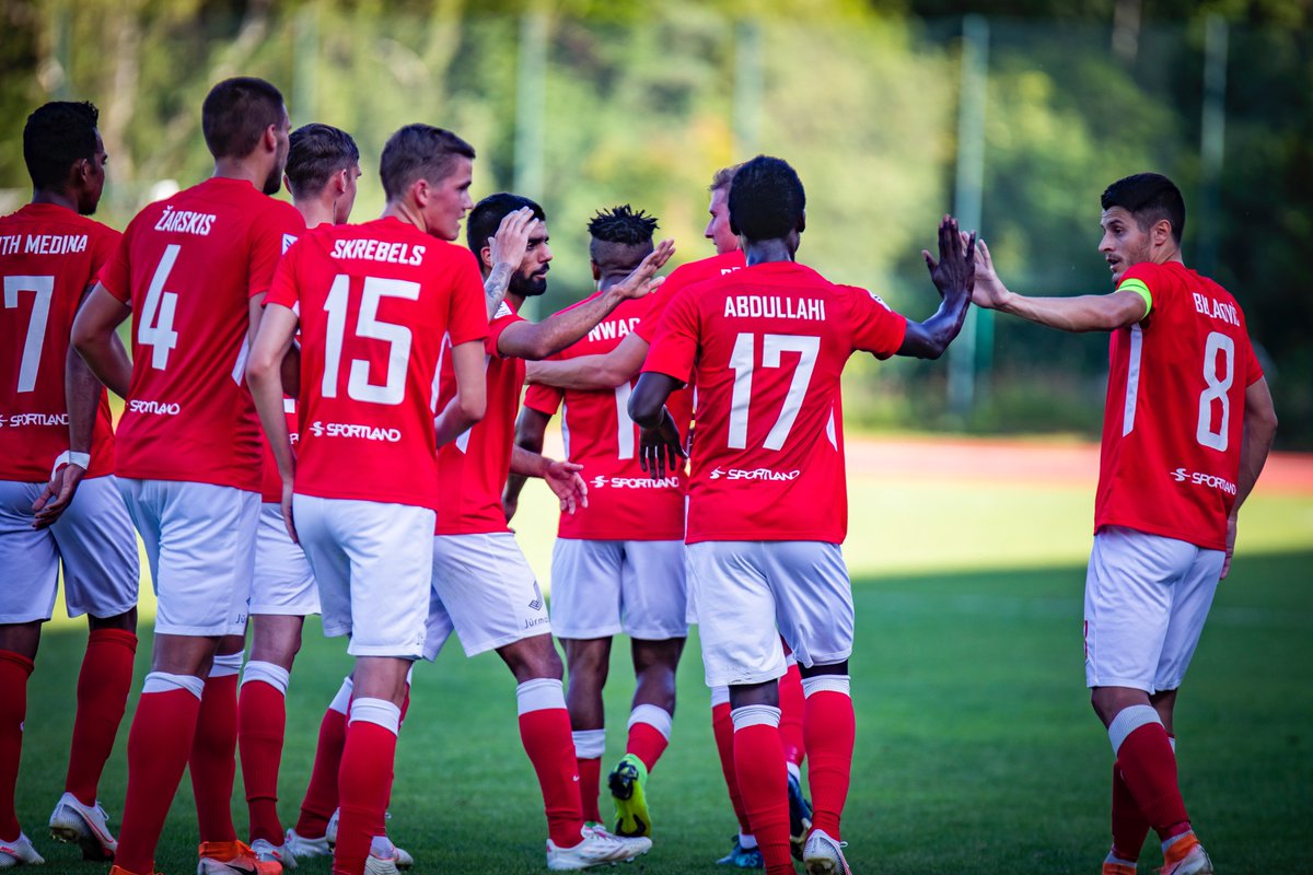 fkspartaks's tweet photo. #FinalWhistle
+3 points! 🔴⚪️
Miracle NWAORISA 🇳🇬 and Sergei EREMENKO 🇫🇮 with the goals bring us very important victory today vs @fsmetta 2:0 ⚽️
Photo by Nora Krevneva-Baibakova @krevneva 📸
#fkspartaks #fkmetta #virsliga2020 #SPAMET https://t.co/JYxELaxRoC