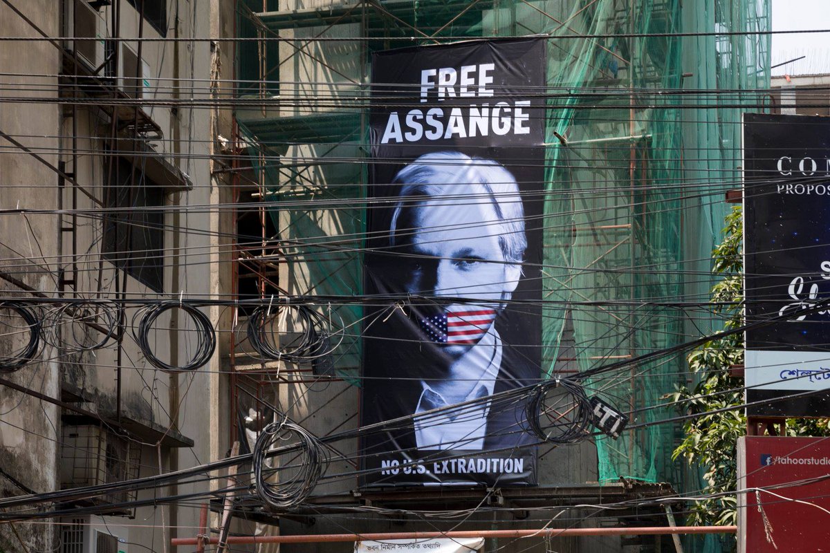 <a href="/MrsC_Assange/">General Sands</a>