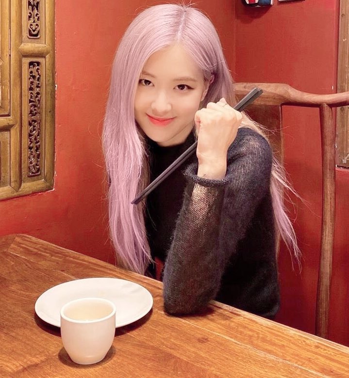 rosie tweet media