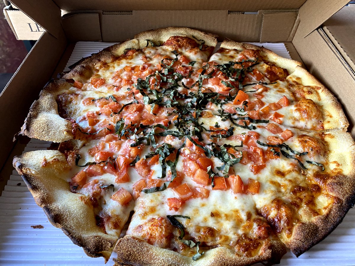 StuftPizzaBar&Grill tweet media