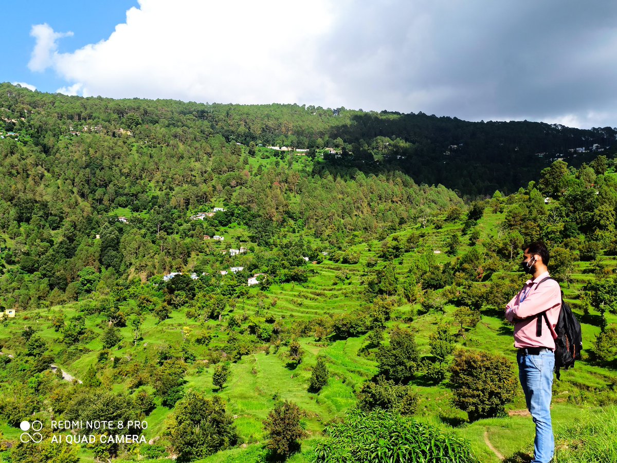 All n all it was a mesmerizing experience of remote hill village. But 1 thing I learnt from this experience that the concept suggested by  @NITIAayog abt privatization of PSBs is not viable in true essence of India. There was no Bank in vicinity at all but we've managed to go. n/n