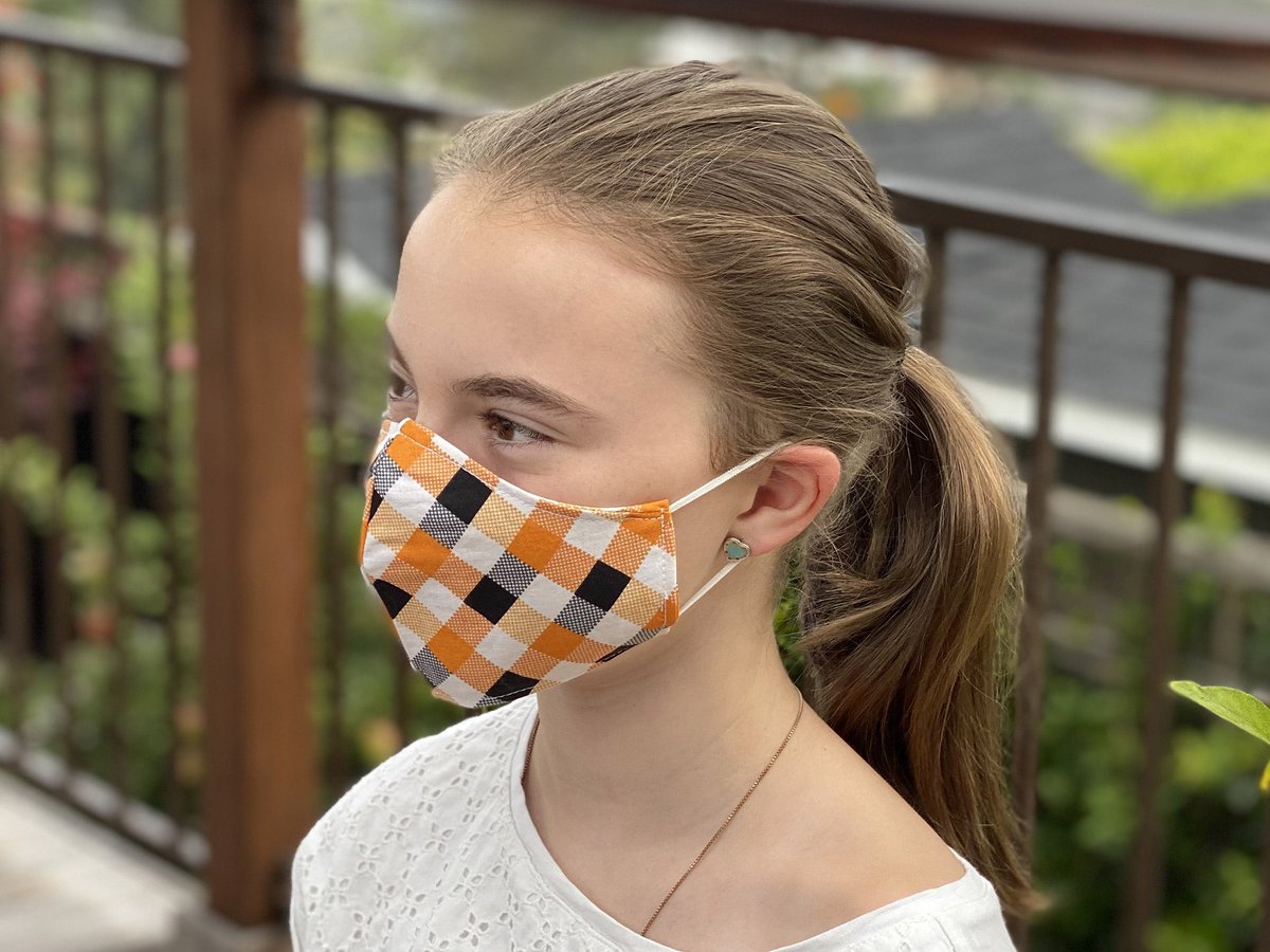 kidcoverco's tweet photo. Hey @SFGiants fans, because we’re fans too (I was born and grew up in SF) we’ve even got you covered with some stylish orange and black options. https://t.co/5rlJJYFR0g