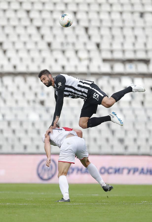 FKPartizanBG's tweet photo. FK Partizan - @FkProleter 
#partizanproleter #crnibeli #parpro https://t.co/O5oMyRVrAO