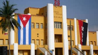 inalviscatalina's tweet photo. Los cubanos, somos hijos del Moncada. Su sangre no se derramó en vano.
Gloria eterna a nuestros mártires.
@DriMined
@SerranoSaery
@OrlandolvarezA5
@elsa_ena
@cuba_mision
@CubaMined https://t.co/eRqrtsoezu