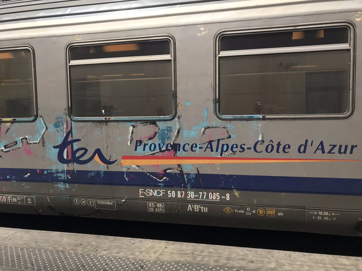 TrainKenny's tweet photo. Mesdames messieurs bonjour Bienvenu à bord du #TER17485 qui partira de Marseille-Saint-Charles à 14h58 et à destination de Nice Arrivé prévu à 17h39 #BB22247 #Terpaca photo prise en Juillet 2020 https://t.co/I72E0Y8FnM