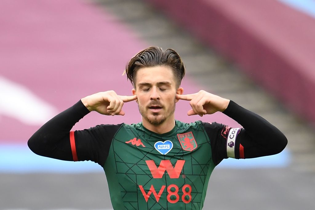 BBCMOTD's tweet photo. All Aston Villa fans until FT...

LIVE 👉 https://t.co/sUMZZBIHwR #bbcfootball #WHUAVL https://t.co/oQtgAOQn58