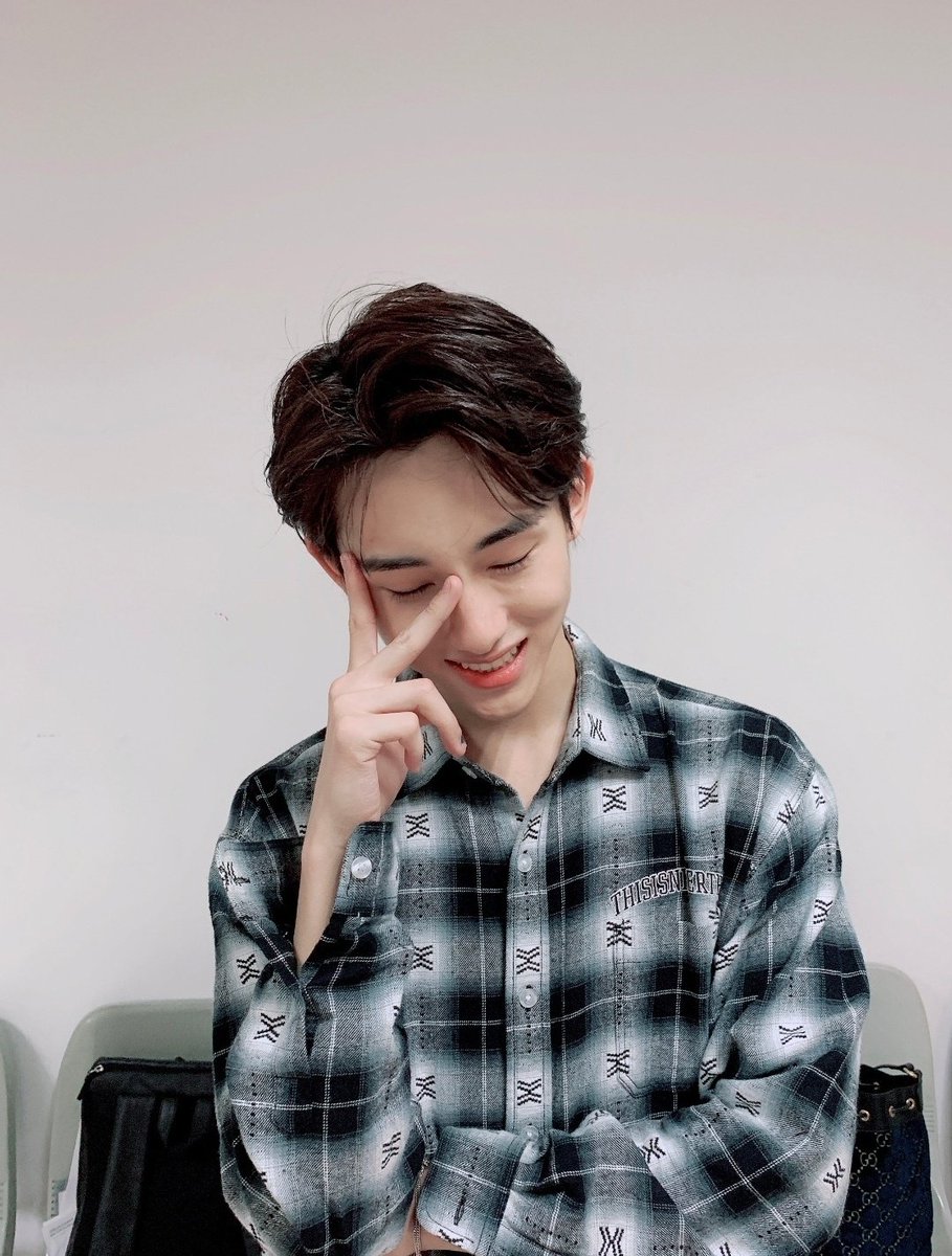 a thread of pictures of  #WINWIN with his hand/s on his face