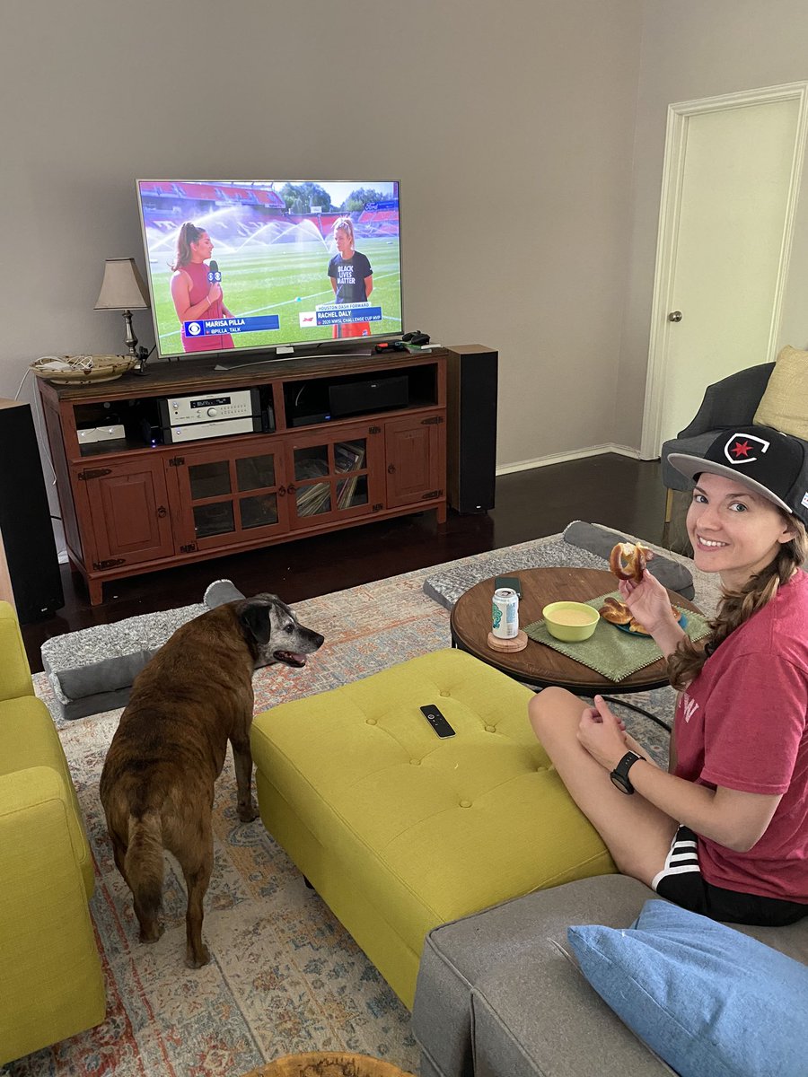 tollbler's tweet photo. Game day! Sorry Budweiser 😬#NWSLChallengeCup #nwsl #HOUvCHI https://t.co/5mzDKJKohH