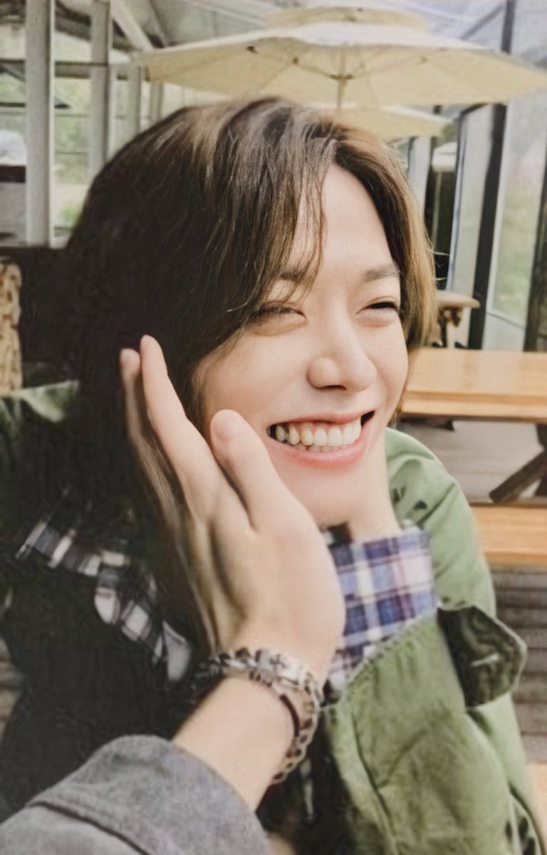 adorableeyu's tweet photo. you are the best person💖 #WeLoveYuta https://t.co/l4oj9adWRS