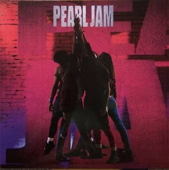 FueraDeContexto's tweet photo. Se cumplieron 28 años del lanzamiento de ‘Ten’, el legendario álbum debut de Pearl Jam 🤘🏾🎸 https://t.co/iEK6ZNmSkZ
