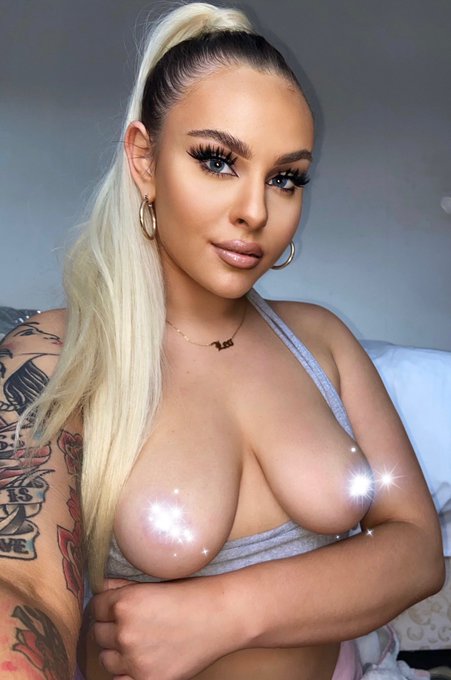 ✨ 𝔗𝔦𝔱𝔰 𝔞𝔫𝔡 𝔱𝔞𝔱𝔱𝔰 ✨ https://t.co/aOy0iQhVPo