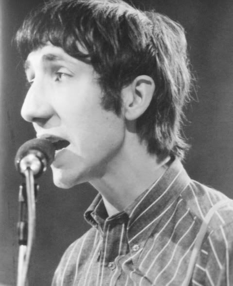 thread of any pete pics i can find for  @goingmobile cause she deserves all the pete pics