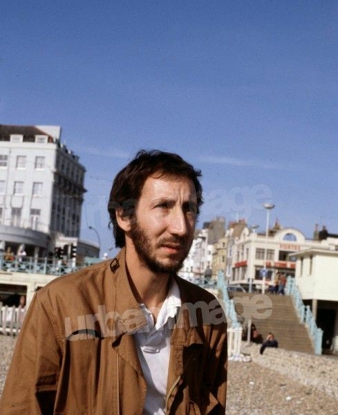 thread of any pete pics i can find for  @goingmobile cause she deserves all the pete pics