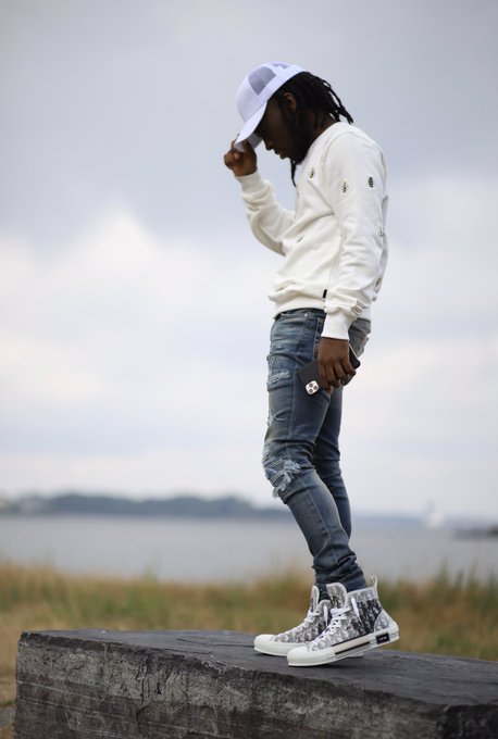 Watch Kai Cenat's leaked NSFW photo on TwXstars