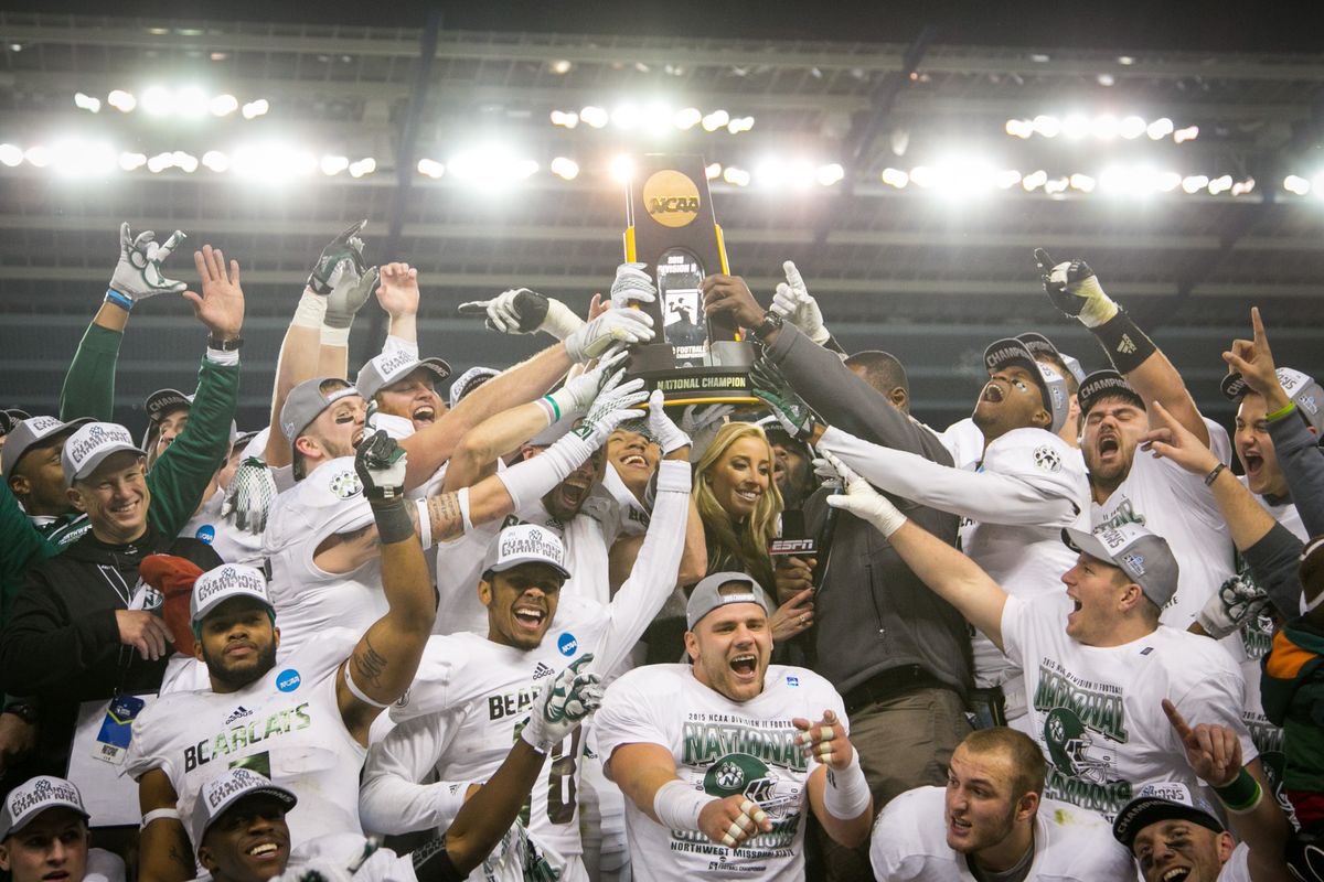 Extremely excited to have received an offer from Northwest Missouri State University!                   @NWJOSBORN <a href="/CoachWrightD/">Rich Wright</a>