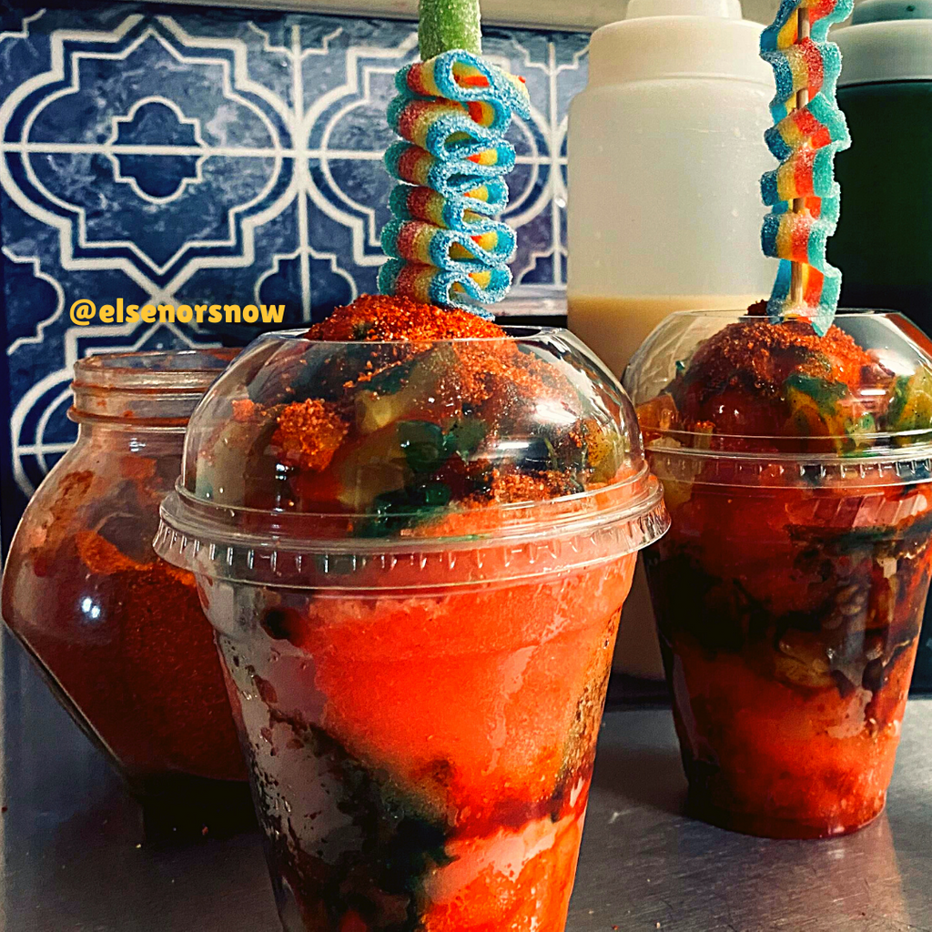 elsenorsnow's tweet photo. The average American eats more than 8 pounds of pickles a year? 😮 https://t.co/0s9YF0K3ca) Come get your dose of pickles with our Shaved Ice Creation called Sour Pickle! 🍉 Watermelon Shaved Ice, Chili Powder, Red &amp; Green Chamoy, 🥒Pickles, and Sour Belt Candy  #sanantonioeats https://t.co/ffjs0fuoU8