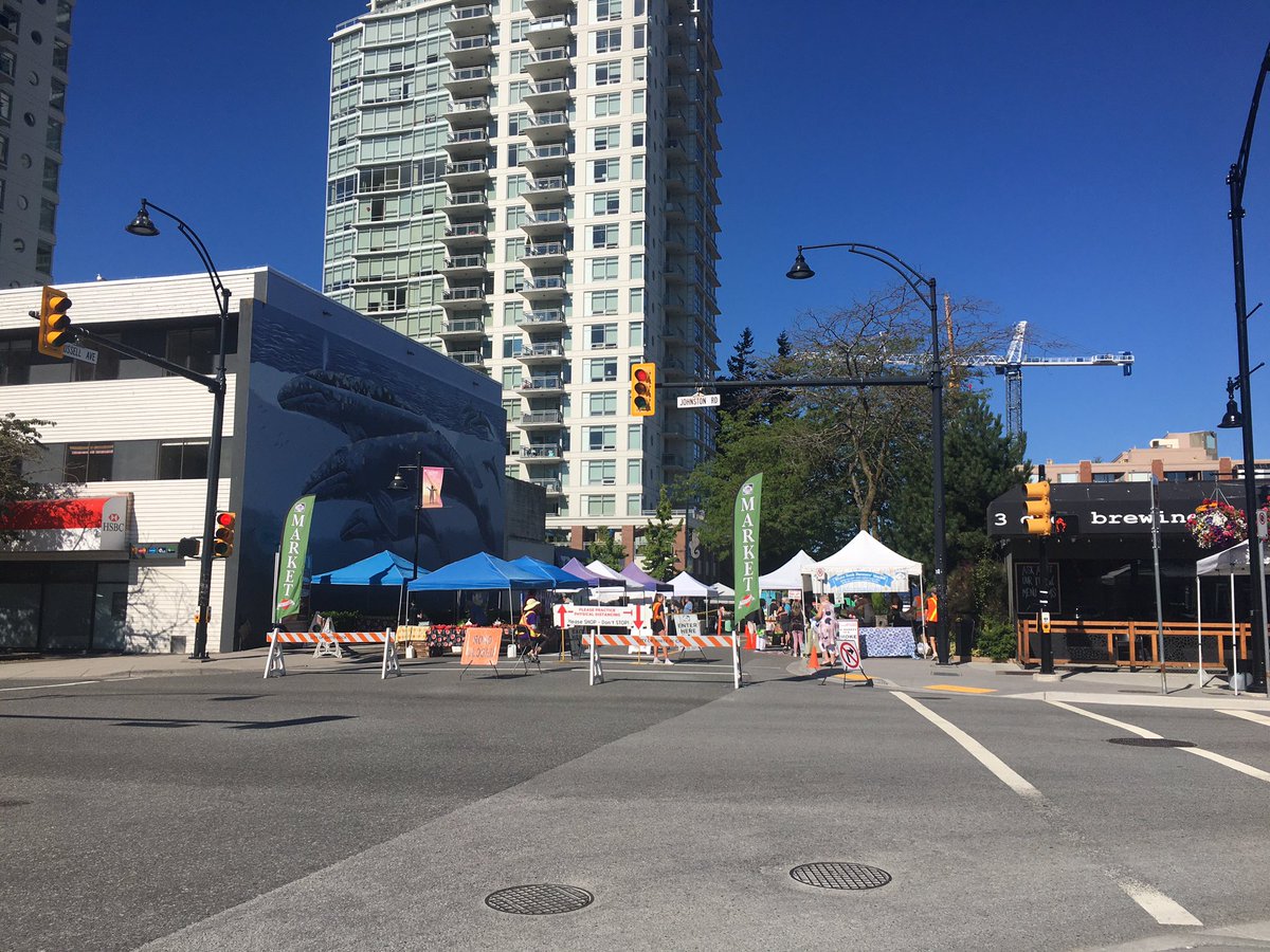 SgtJPonsioen's tweet photo. Come by the #whiterockfarmersmarket from 10-2, stop at the #pridesociety booth and say hi! I’ll be here representing @OutOnPatrol.
Let’s do a socially distant selfie!
#whiterockpride #LGBTQinBlue https://t.co/eo8T9bSLSc