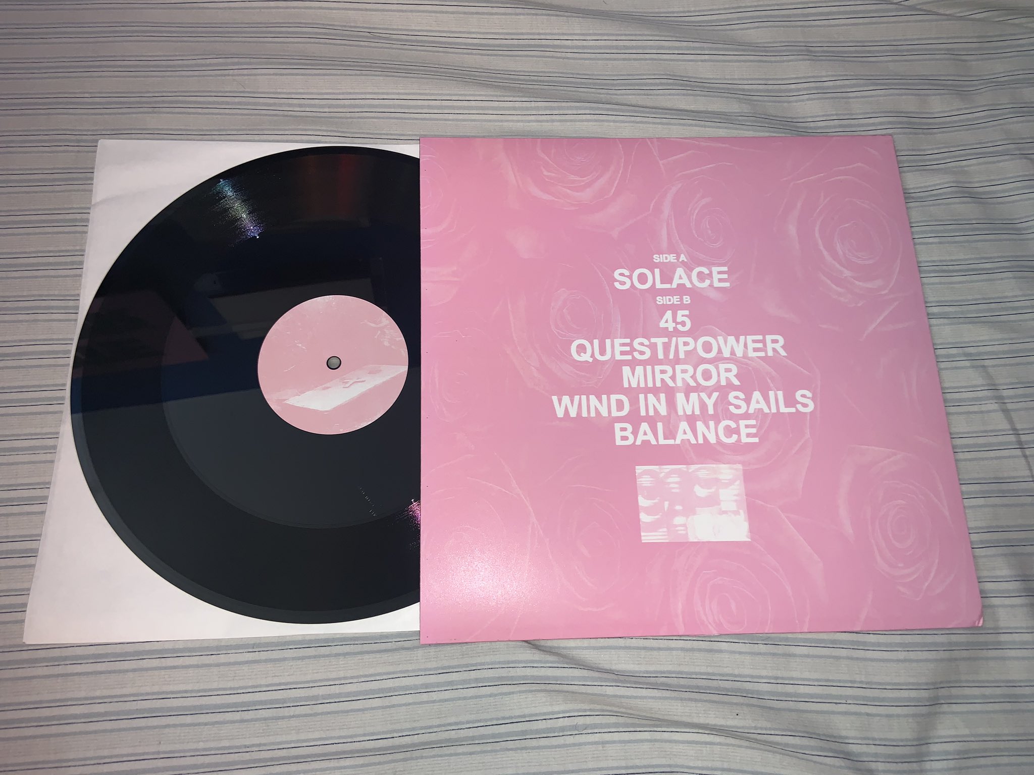 Slid Inspicere Bonus recede🥳BLOOM OUT NOW!🥀 on Twitter: "Earl Sweatshirt - Solace (Bootleg  Vinyl) (Link in comments) https://t.co/S0QAVwdtzz" / Twitter