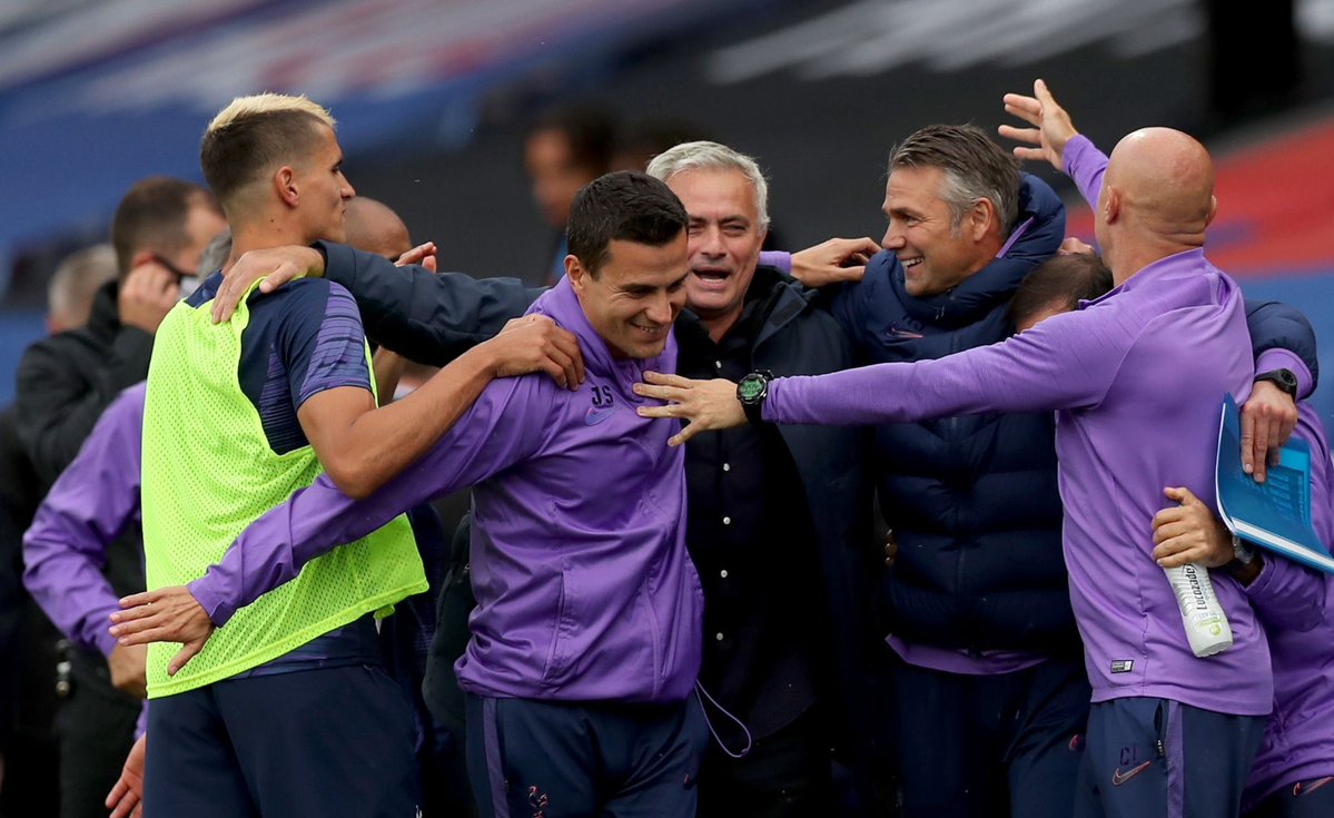 Footballtweet's tweet photo. The Special One celebrating finishing 6th. 

How the mighty have fallen. https://t.co/hNt1pABobC