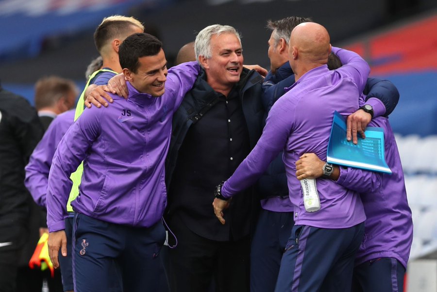 Footballtweet's tweet photo. The Special One celebrating finishing 6th. 

How the mighty have fallen. https://t.co/hNt1pABobC