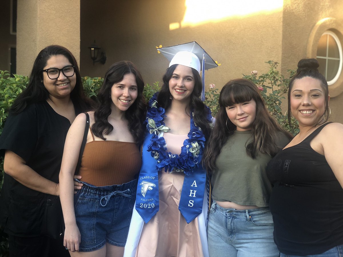 MCarrilloEDU's tweet photo. Happy 15th Birthday to my youngest daughter Cassidy GRACE! Youngest of 5 girls, oldest is 34‼️♥️#funfact #gavebirthage40
@AtwaterFFA drama, leadership, soccer, waterpolo, and a 3.75gpa. She’s sweet and caring but will defend to the end. Love my sassy teen🥰 #CGC15 https://t.co/vXa2Fu2CXy
