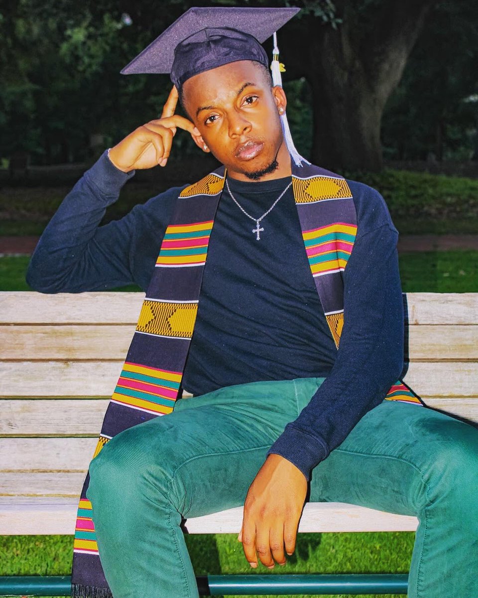 like1darius's tweet photo. First in my family to graduate, so I had to go off just a 👌🏾#blackboyjoy https://t.co/0ypjTTs81i