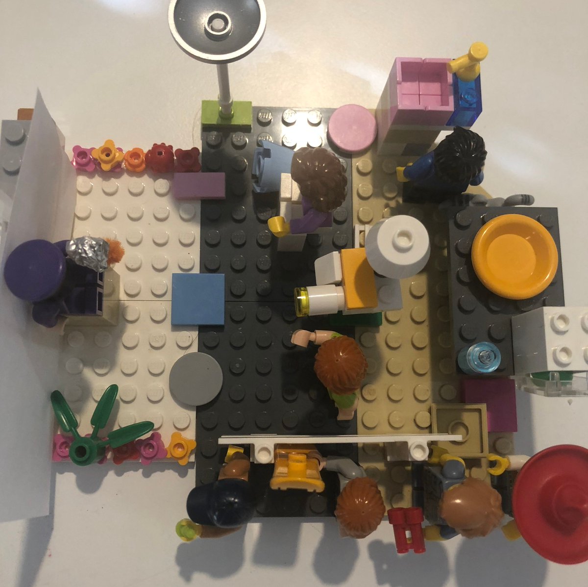 GSCTXcouncil's tweet photo. Congratulations to Leila S., the winner of our Virtual #BlockKids Challenge!🎉 There were many creative and innovative designs and thank you #austinnawic for choosing a winner! 🏆 Leila created a place for people to share their stories, to help them better understand each other. https://t.co/xDCbBbtDBX