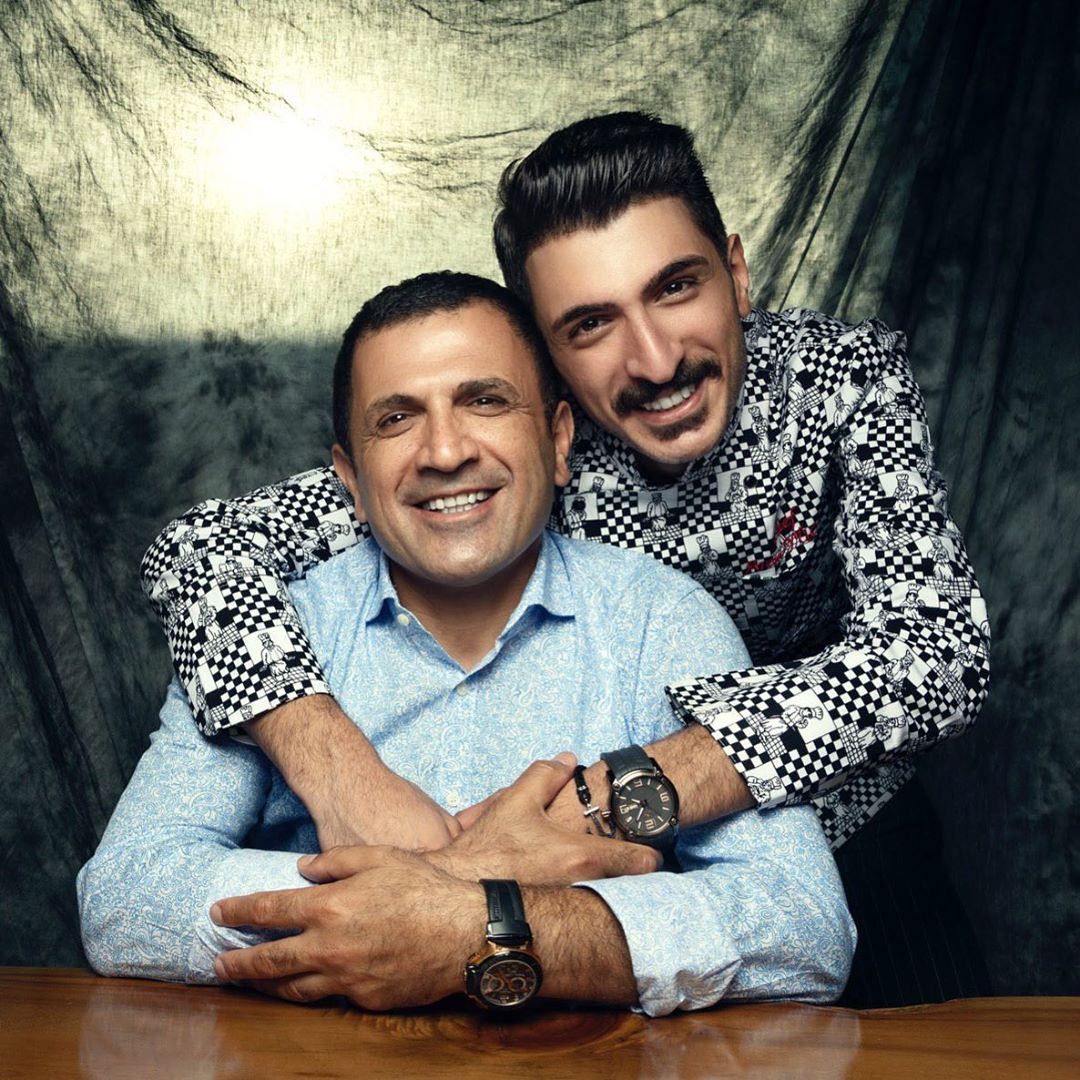 ŞEF AREM FC (@aremsef) on Twitter photo Asalet ve ustalık babadan oğula geçme 🤩🤗
#MasterChefTürkiye #MasterChef #MasterChefArem <a href="/SomerSivrioglu/">Somer Sivrioglu</a> <a href="/chefyalcinkaya/">Mehmet Yalçınkaya</a> <a href="/Danilo_Zanna/">Danilo Zanna</a> <a href="/acunmedya/">ACUNMEDYA</a> <a href="/TvMasterchef/">MasterChef Türkiye</a> @AremChef Asalet ve ustalık babadan oğula geçme 🤩🤗
#MasterChefTürkiye #MasterChef #MasterChefArem <a href="/SomerSivrioglu/">Somer Sivrioglu</a> <a href="/chefyalcinkaya/">Mehmet Yalçınkaya</a> <a href="/Danilo_Zanna/">Danilo Zanna</a> <a href="/acunmedya/">ACUNMEDYA</a> <a href="/TvMasterchef/">MasterChef Türkiye</a> @AremChef