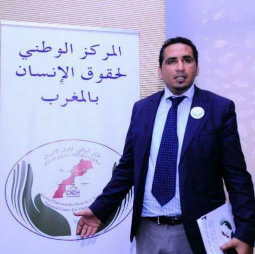 Mouna88732874's tweet photo. #الشعب_يطالب_اعتقال_دنيا_بطمه #افرجو_عن_الاستاذ_المديمي #الشعب_يطالب_باعتقال_دنيا_بطمه #الشعب_يطالب_اعتقال_دنيا_بطمه #الله_ينصر_سيدنا
#Liberezelmadimi #stophamzamonbb https://t.co/1Nur58yOZH
