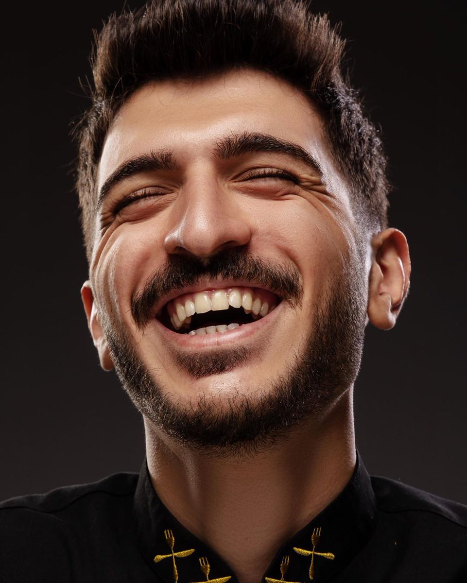 AREM USTA FC (@fc_arem) on Twitter photo Gülüşüne kurban olurum senin kraall şampiyonummm 💪
#MasterChefTürkiye #MasterChef <a href="/TvMasterchef/">MasterChef Türkiye</a> @AremChef Gülüşüne kurban olurum senin kraall şampiyonummm 💪
#MasterChefTürkiye #MasterChef <a href="/TvMasterchef/">MasterChef Türkiye</a> @AremChef