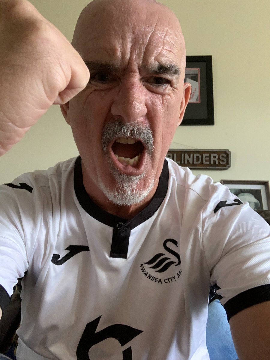 Andrew TOMMO Thomas (@tommoradio) on Twitter photo Come on the JACKS!!! <a href="/SwansOfficial/">Swansea City AFC</a> #whoarewe #jackarmy #cardijacks 🏴<a href="/Welshade/">Ade Owen</a> <a href="/LeeTrundle10/">Lee Trundle</a> Come on the JACKS!!! <a href="/SwansOfficial/">Swansea City AFC</a> #whoarewe #jackarmy #cardijacks 🏴<a href="/Welshade/">Ade Owen</a> <a href="/LeeTrundle10/">Lee Trundle</a>