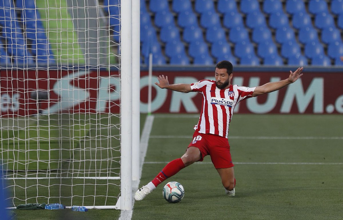 18- Felipe Easily the best CB in the world this season and people who say otherwise it’s because they haven’t watched a minute of him. Not the fastest, but positionaly great and always knows what to do and when to do it. The signing of the season without any doubts.Mark: 10