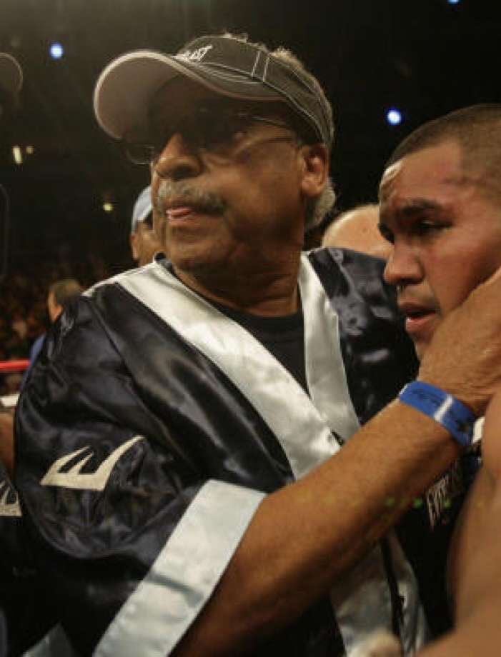 RIP Willie ‘Dempsey’ Savannah

#Boxing #Boxeo #ForTheKids #SavannahBoxingClub #Legend