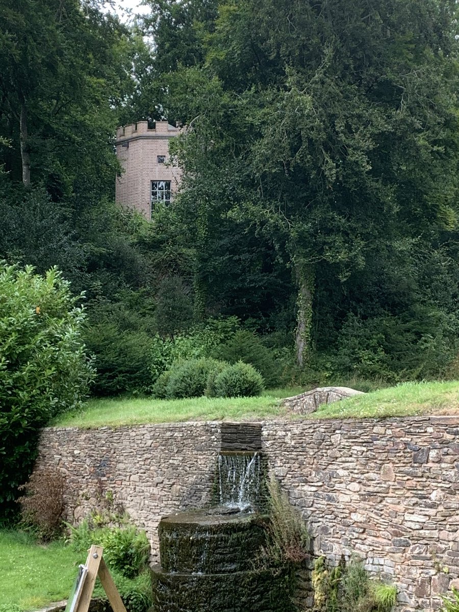CaritasCharles's tweet photo. Great day out @HestercombeGdns well worth a visit #swculture #nature https://t.co/XHWIgjx7Cb