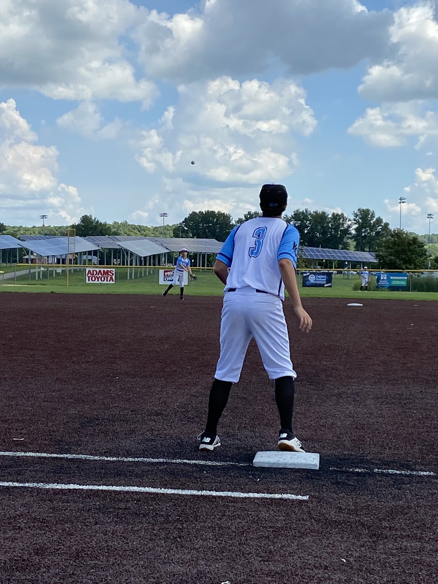 KCSPORTS's tweet photo. More baseball to be played as we move into the afternoon here at the Capitol Federal Complex #usssa #playusssa #usssalive https://t.co/akgfk3aA6Q