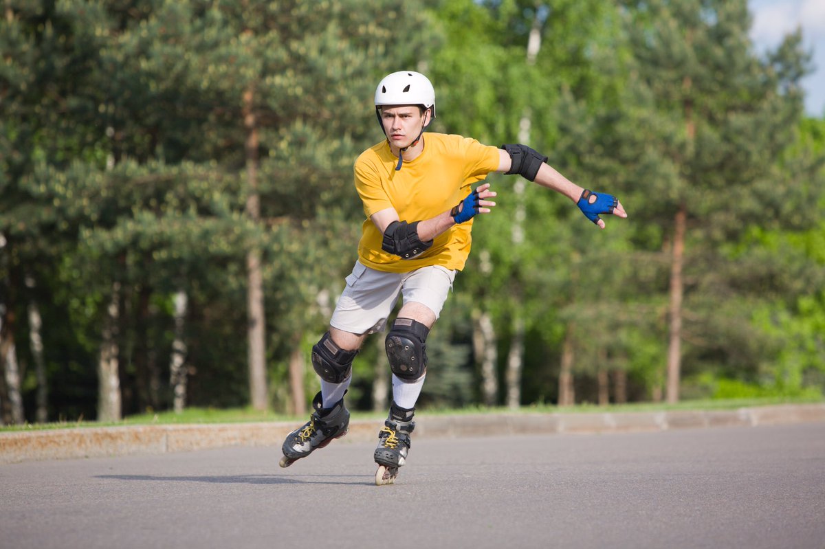 kluunpark's tweet photo. Wie zet met ons de schouders onder Skeeleren en Skaten? Wie doet mee? Samen met Sport en Cultuur Zeewolde #zomerweken #zeewolde #skaten #skeeleren #kluunpark https://t.co/05tjlCw5fy