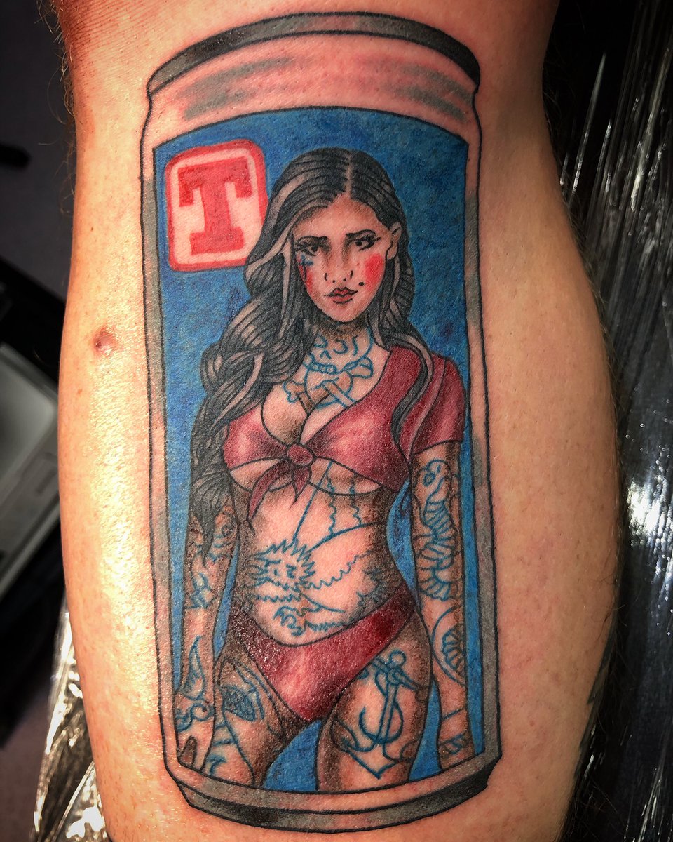 First Lucky Cat post lockdown tattoo by Kev. Tribute to the classic Tennants Lager can when there were pin up girls on the back. Who remembers these tins? For bookings email info@luckycattattoo.co.uk