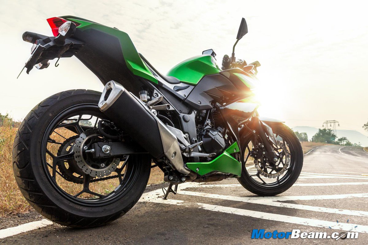 MotorBeam's tweet photo. That’s the #KawasakiZ250! Many got it wrong but the keen eyed #Kwacker fans got it right. #MotorBeam https://t.co/6teRykvCsy
