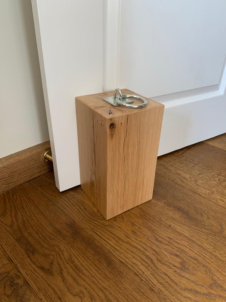 JoMcclaren's tweet photo. Want to give my awesome Brother in Law's business a massive shout out! 📣 💖
@SimplyCrafted1 produce beautiful #handmade oak pieces.
Take a look here👉 https://t.co/zlbcL1x6Td
#doorstops #choppingboards #winecoolers #vinylholders #servingboards #charcuterieboard #pizzaboards https://t.co/tfWbAmGwzy