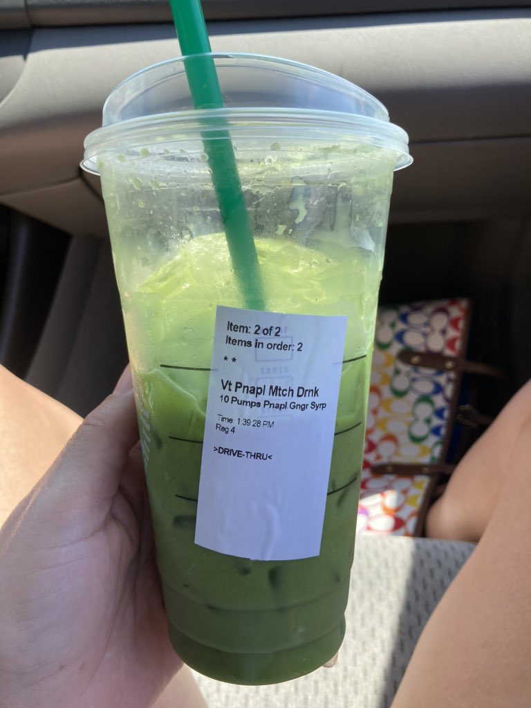 MsToxicGoddess's tweet photo. This is life right now 😎 #Starbucks #MsToxicGoddess #Pineapplematcha https://t.co/mrzkH4RmpS