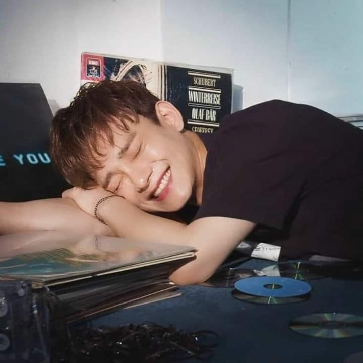 michaeel__12's tweet photo. Te quedarás en EXO, te quedarás como el Chen de EXO, continuarás haciendo lo que amas, te quedarás en este camino con nosotros, nosotros te protegeremos, no vamos a dar marcha atrás, lucharemos por ti.
#JongdaeWeWillSupportYouUntilTheEnd
#첸_노래해줘서_고마워 https://t.co/9M7hTdhfrZ