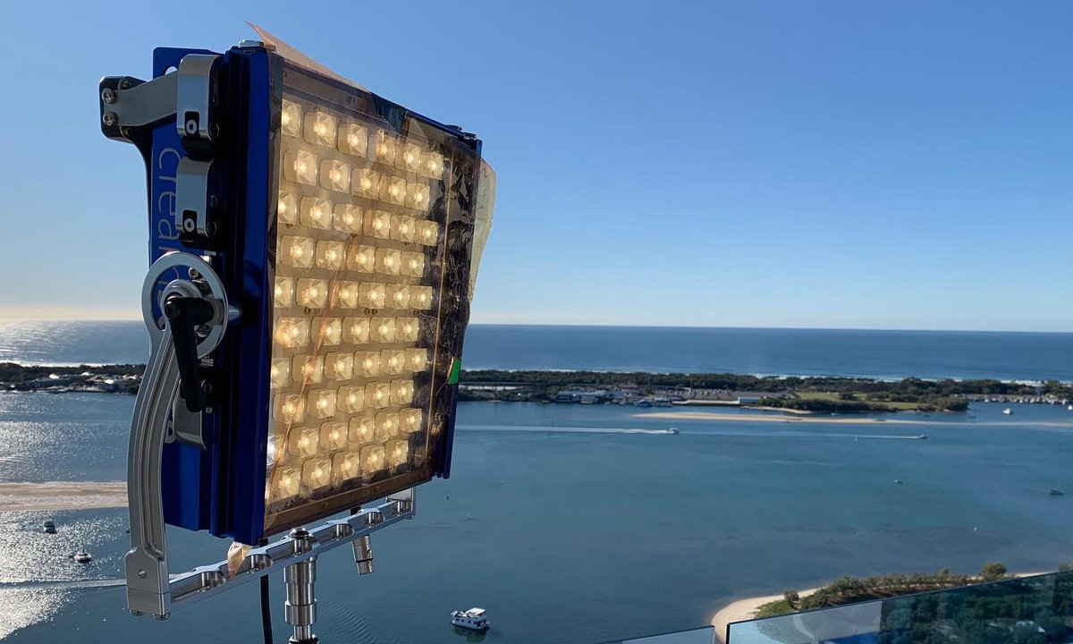 Creamsourceled's tweet photo. Reflecting on a crazy week - the Creamsource Mini with @btscrew.tv
. . . . . .
Views

#behindthescenes #btscrew🎥 #creamsource #creamsourcemini
#creamteam💙 #adventuresinlight
#onset #cinematography #gaffers #lightingtech #filmmaker #filmlights #gafferslife #setlighting https://t.co/qvsdIxxeJN