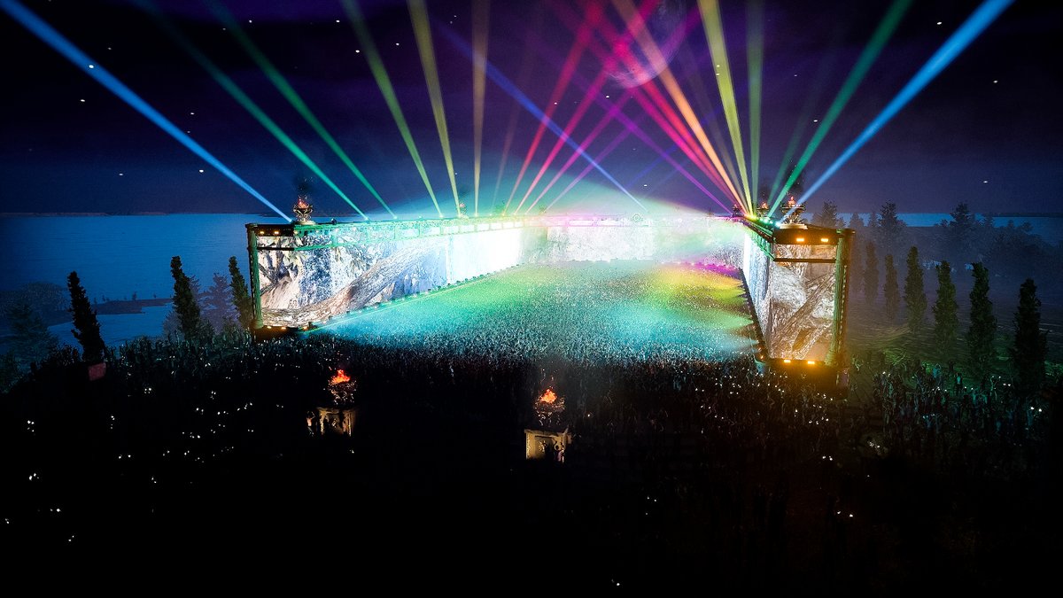 tomorrowland's tweet photo. Spirits from every corner of the earth are now connected. Together you will witness this new place you would have never imagined. https://t.co/HinzsAycOi