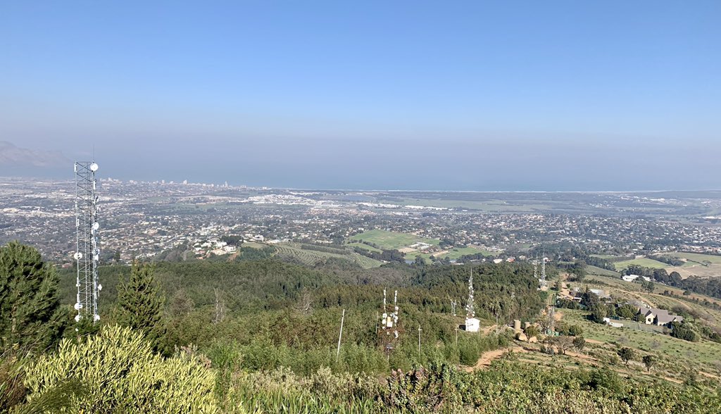 MTBPlusSA's tweet photo. Always exploring, always seeking spectacular trails and views - Helderberg Farm - Top of the World. @CannondaleZA @SkratchLabs @PureMotionSport @GecoCycles https://t.co/V47XaXYw92