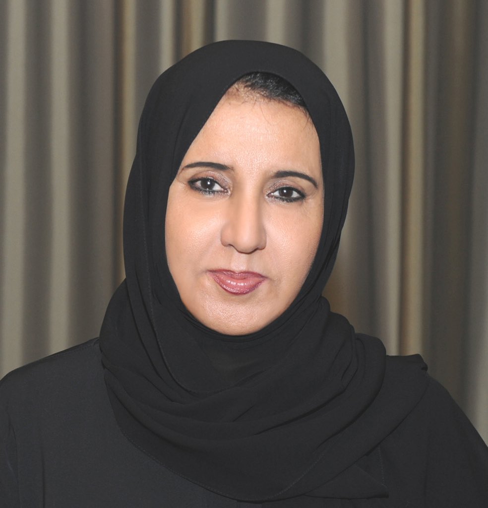 ميثاء سالم الشامسي - وزيرة دولة ومستشارة لسمو الشيخة فاطمة بنت مبارك الرئيس الأعلى لمؤسسة التنمية الأسرية.