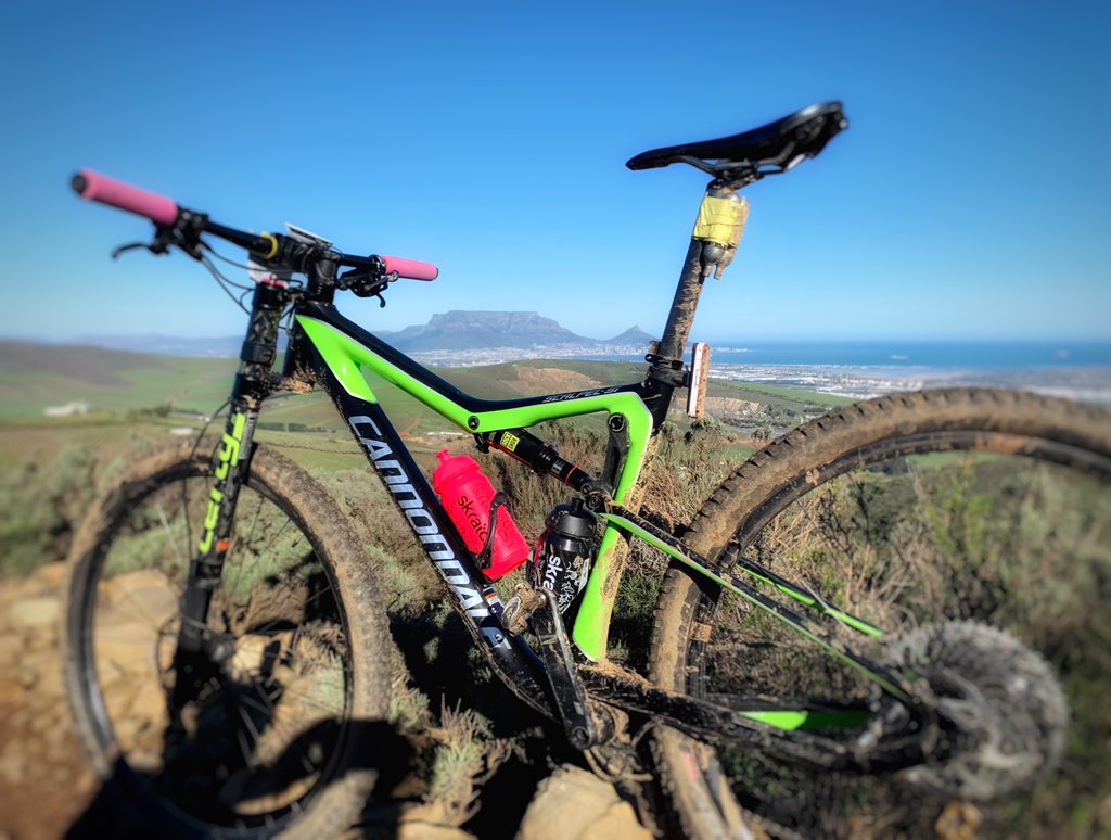 MTBPlusSA's tweet photo. Spectacular views from the @TygerbergMTB trails in Durbanville @HillcrestFarm @CannondaleZA @SkratchLabs @PureMotionSport @GecoCycles https://t.co/e7wupO49fE