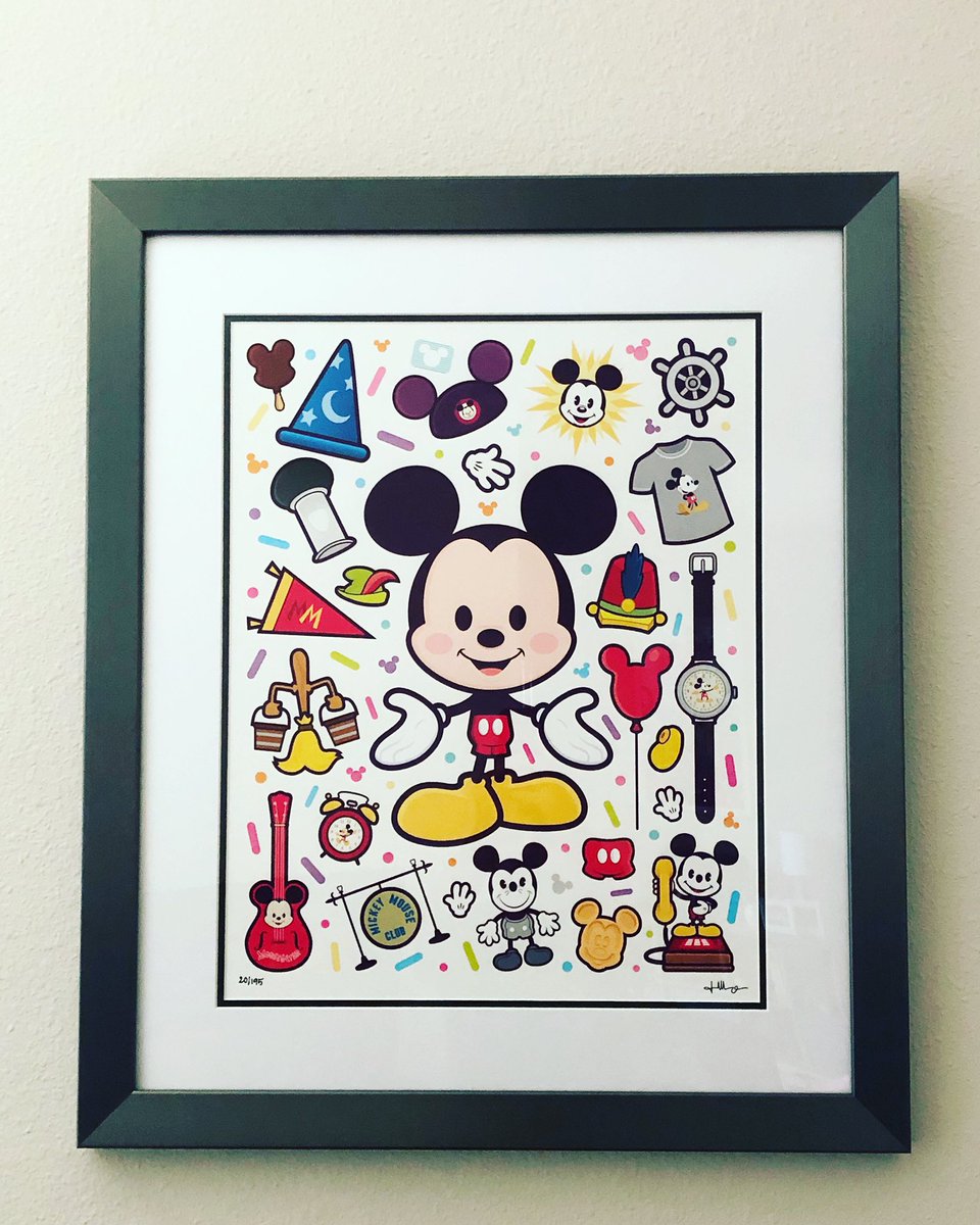 ogorangebird's tweet photo. Admiring my new @jmaruyama #disneyart #wonderground https://t.co/1s6E1WAYpD