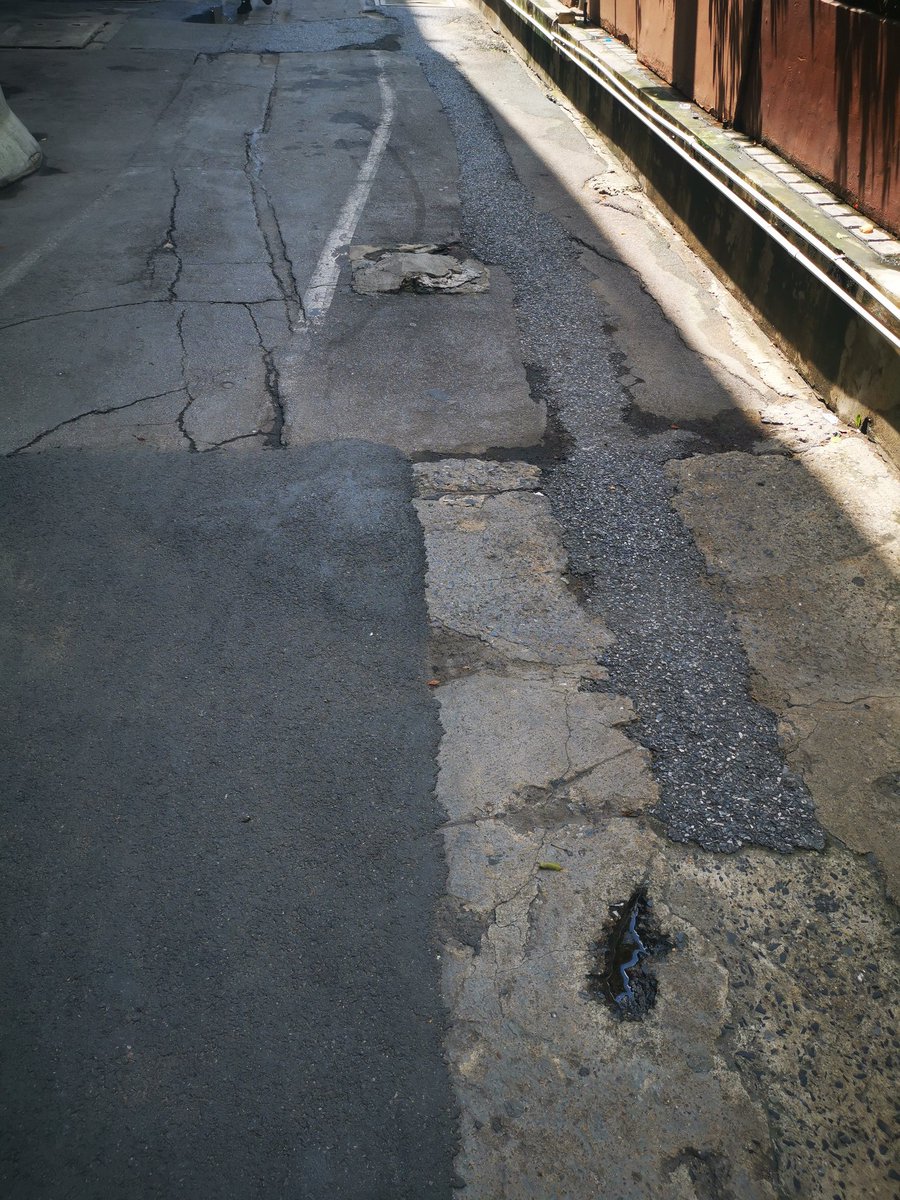 "ประเทศ​เธอมีสงครามเหรอ"