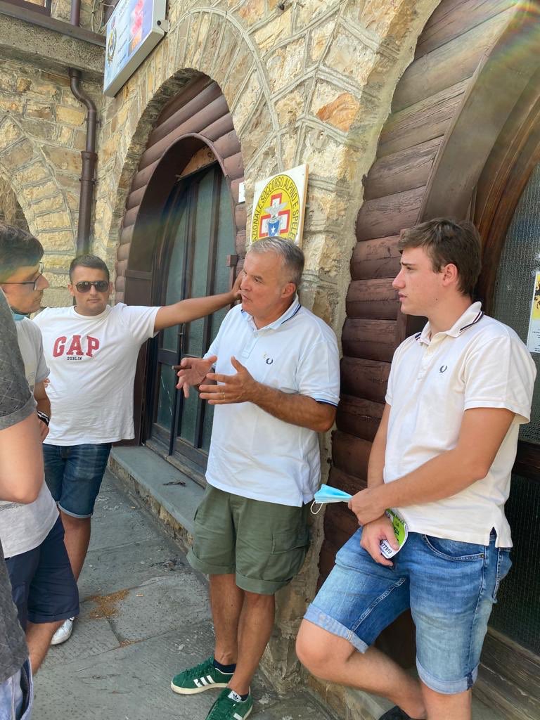 assessorebenve's tweet photo. Il nostro #entroterra è gioiello verde sul nostro mare.
A #Borzonasca prima e a #SStefanoAveto poi con i ragazzi della #Lega Tigullio e #Campomenosi,#Tassi, #Senarega, #Focacci.
Bello confrontarsi su tanti temi, testimoniando tra la gente che un’altra #Italia è possibile.
🏴🇮🇹 https://t.co/0omYnIJLpQ
