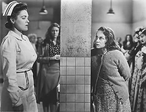 selfstyledsiren's tweet photo. “Knowing that the mental wards of military hospitals were ﬁlled with traumatized soldiers, I felt that it was imperative that their families understood their affliction.”—Olivia de Havilland explains why 1948's THE SNAKE PIT meant so much to her. #RIP https://t.co/jD40lVauJu
